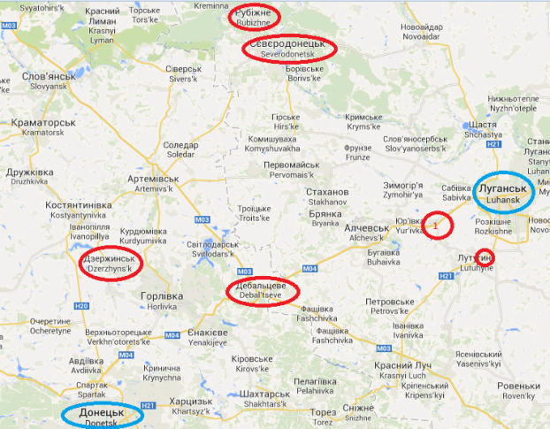 Významné objekty dobyté a obkľúčené ukrajinskými silami v závere 29. – v úvode 30. týždňa roku 2014 (vyznačené červenou); povstalecké bašty (vyznačené modrou) . Zdroj: google.com/maps